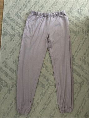 Vuori women’s sweatpants
